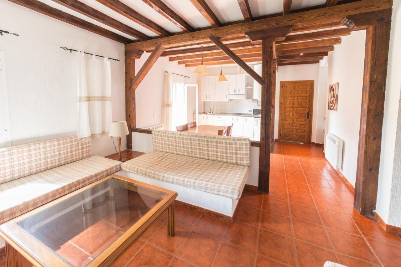 Apartamentos Rurales El Colvillo トリヨ エクステリア 写真