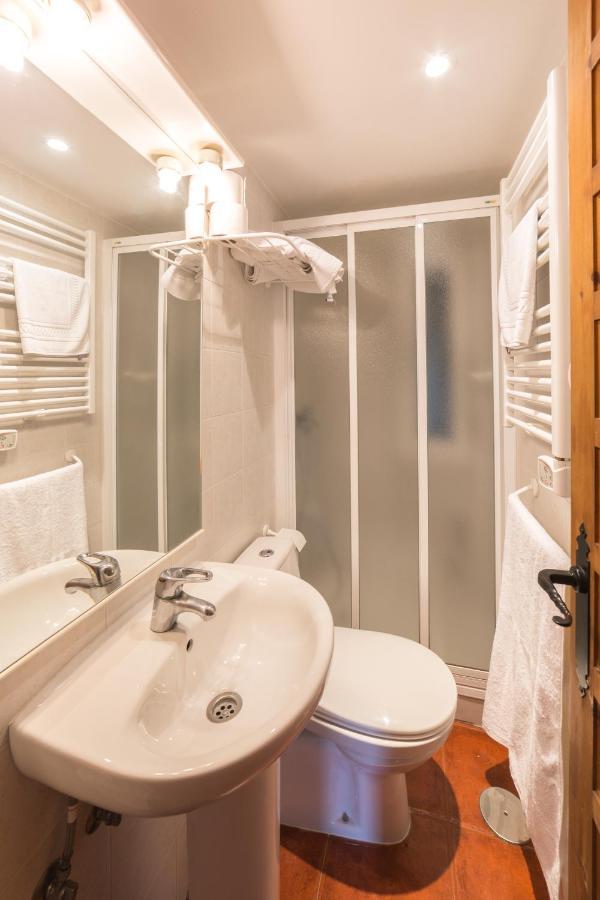 Apartamentos Rurales El Colvillo トリヨ エクステリア 写真