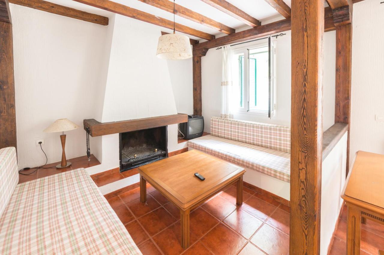 Apartamentos Rurales El Colvillo トリヨ エクステリア 写真