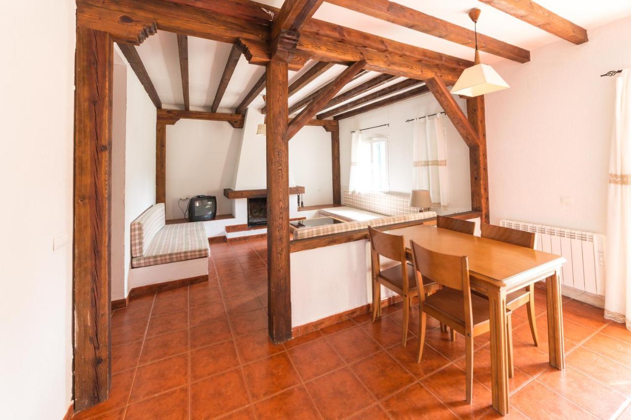 Apartamentos Rurales El Colvillo トリヨ エクステリア 写真