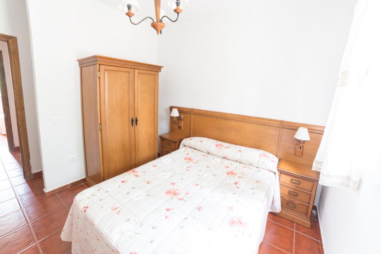 Apartamentos Rurales El Colvillo トリヨ エクステリア 写真