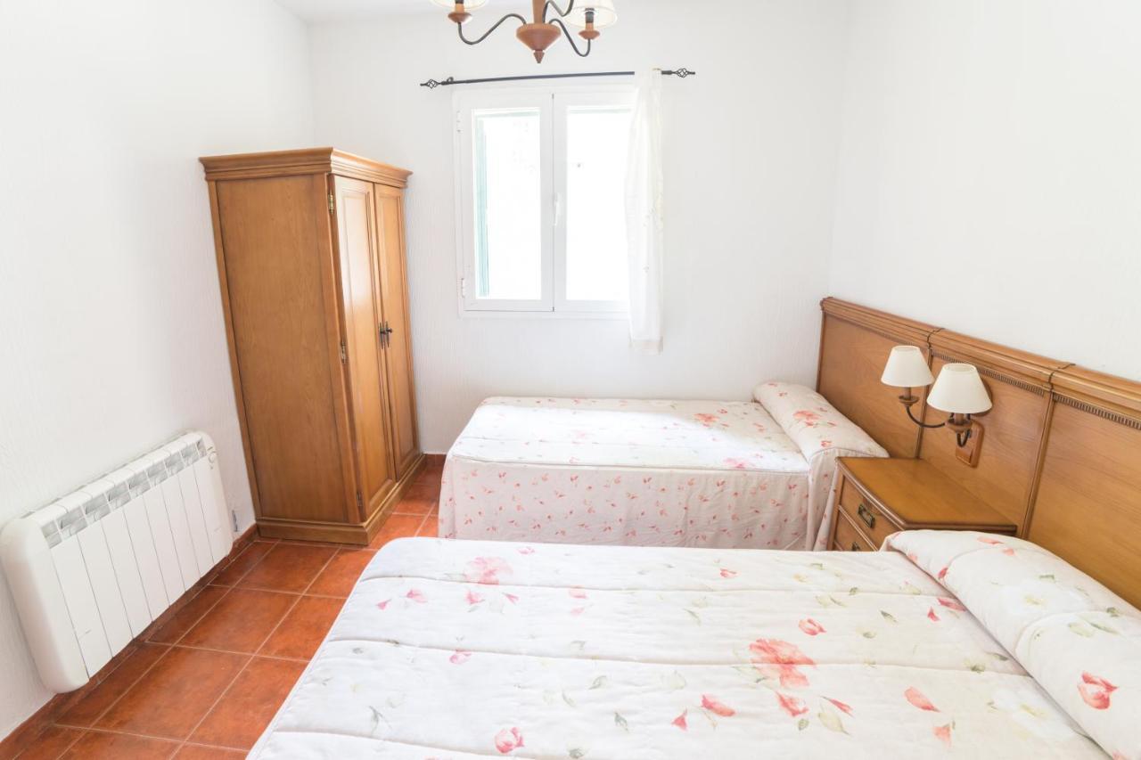 Apartamentos Rurales El Colvillo トリヨ エクステリア 写真